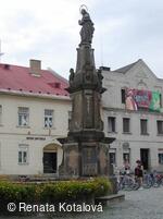 Kašna s barokní sochou